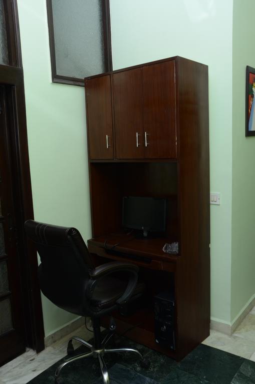 Namaste Apartments Yeni Delhi Dış mekan fotoğraf