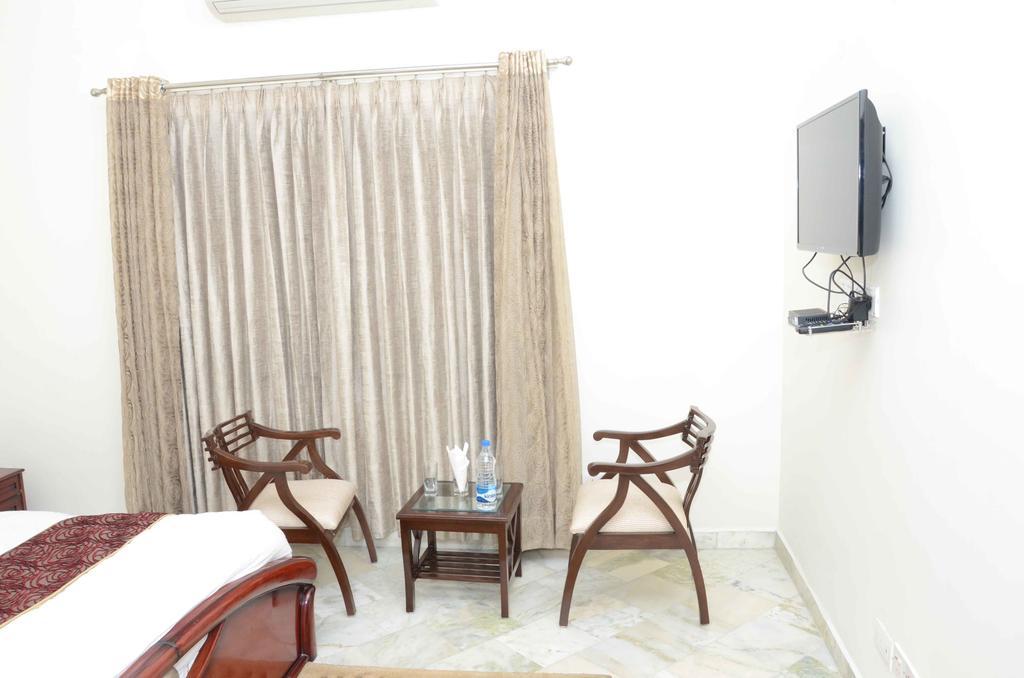 Namaste Apartments Yeni Delhi Dış mekan fotoğraf