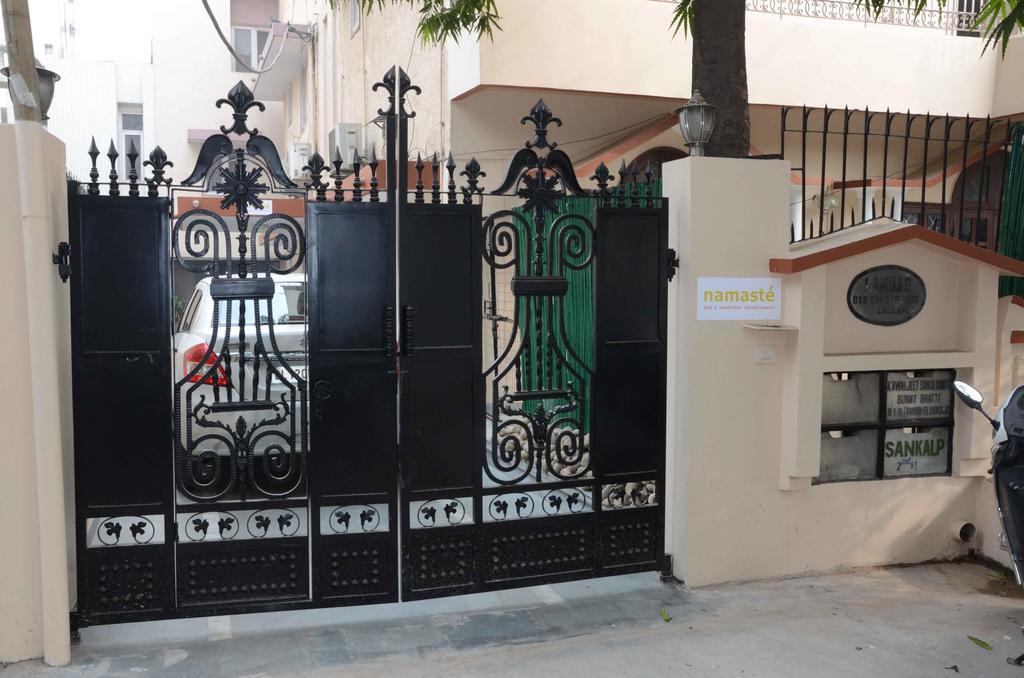 Namaste Apartments Yeni Delhi Dış mekan fotoğraf