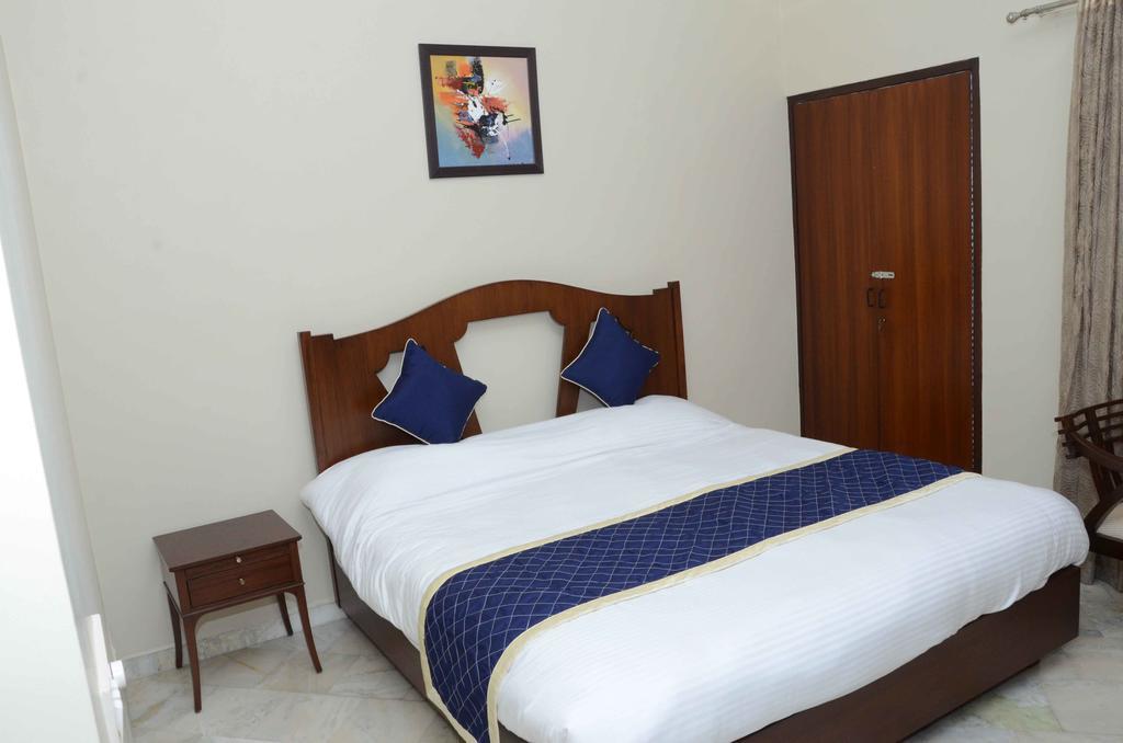 Namaste Apartments Yeni Delhi Dış mekan fotoğraf