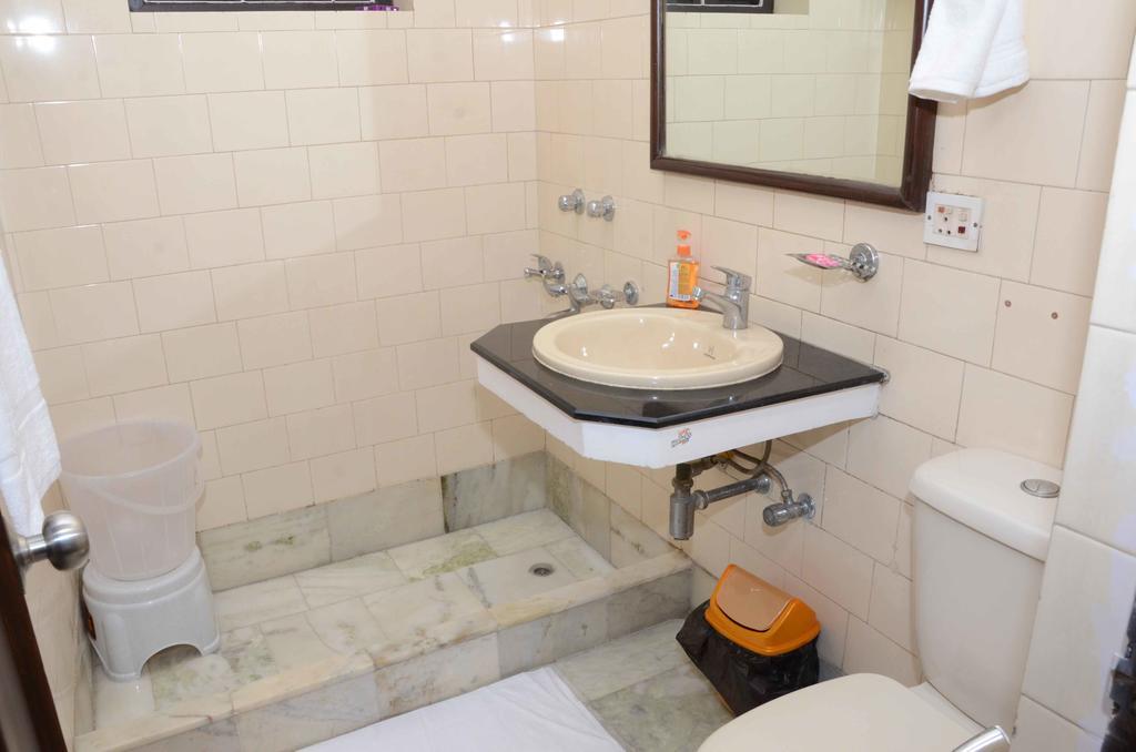 Namaste Apartments Yeni Delhi Dış mekan fotoğraf