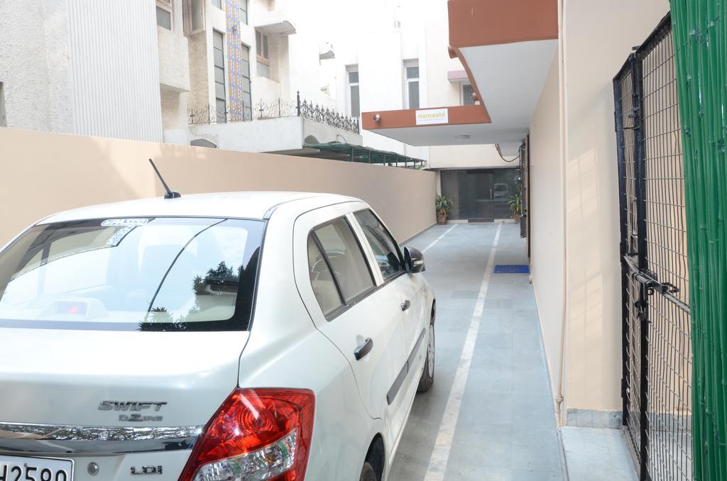Namaste Apartments Yeni Delhi Dış mekan fotoğraf